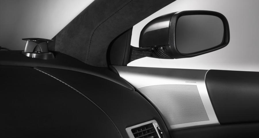 Детали интерьера Aston Martin DBS 2007 года  (WW) (фото 2 из 98)